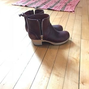 Swedish Hasbeens Zip It Emy